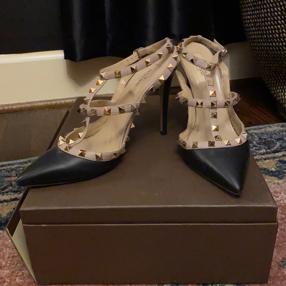 Valentino Garavani Rockstud heels